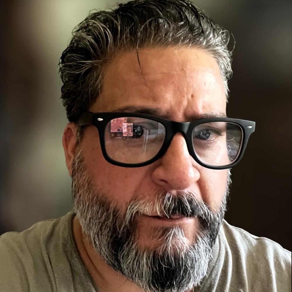 Meet your Posher, Carlos